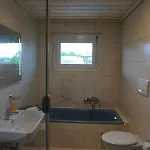 Haus Mit 6 Schlafzimmer, Pool Und Grossem Garten * Mader