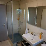 Haus Mit 6 Schlafzimmer, Pool Und Grossem Garten Mader