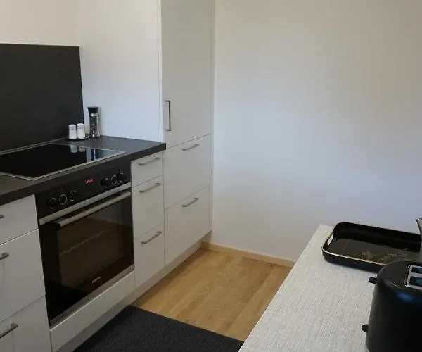 Haus Mit 6 Schlafzimmer, Pool Und Grossem Garten Mader