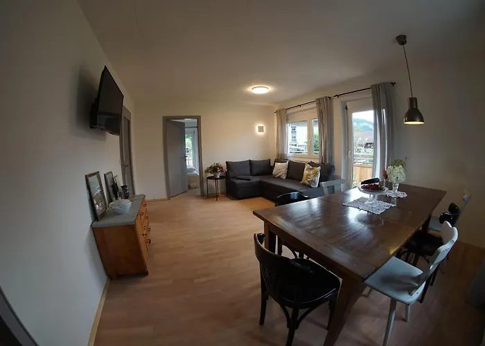 Haus Mit 6 Schlafzimmer, Pool Und Grossem Garten Apartment Mader