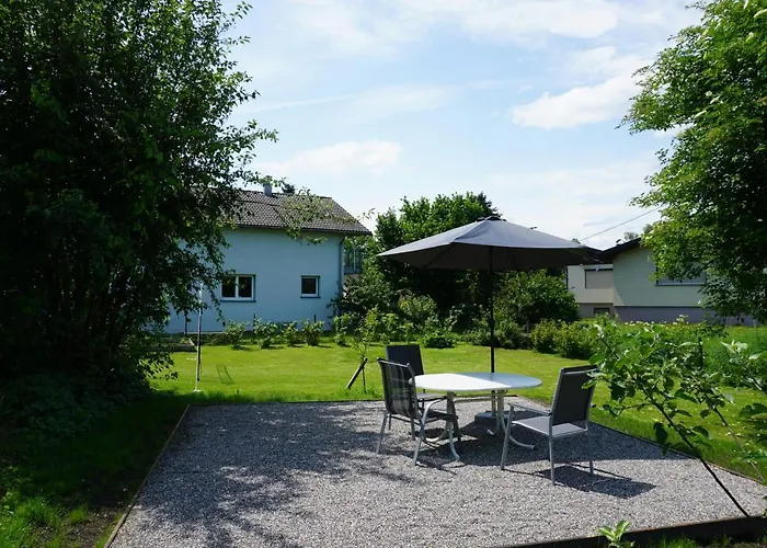 Haus Mit 6 Schlafzimmer, Pool Und Grossem Garten Mader