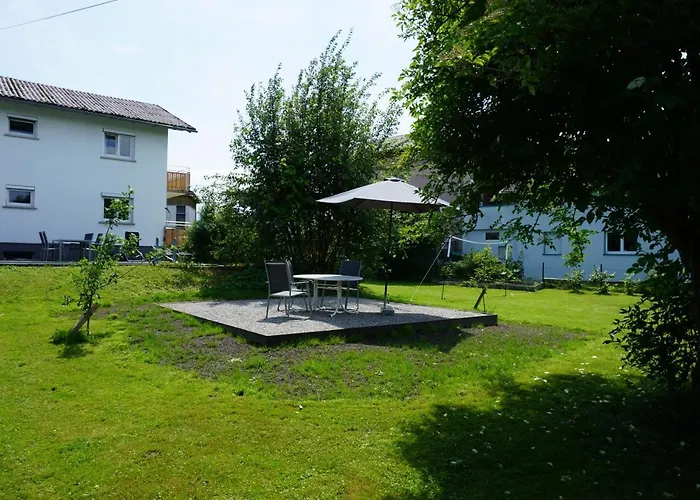 Haus Mit 6 Schlafzimmer, Pool Und Grossem Garten * Mader