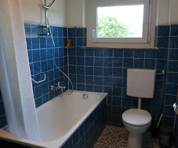 Haus Mit 6 Schlafzimmer, Pool Und Grossem Garten Mader